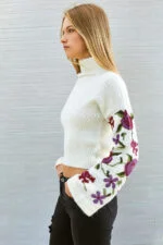 Flowery Sweater. Norgäte - Luxury Alpaca Clothing​